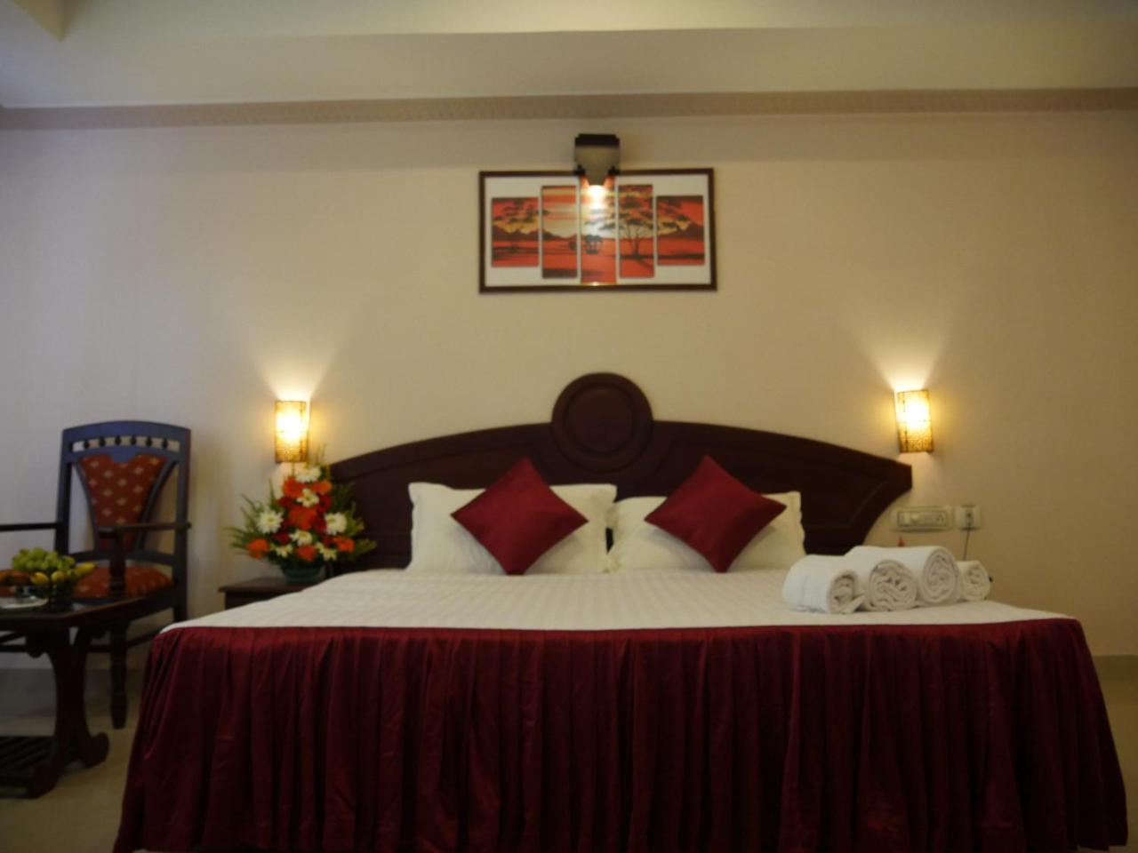 Готель Karthika Residency Kilimanur Екстер'єр фото
